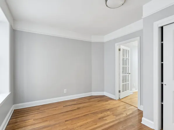 324 E 61st St, New York, NY