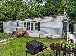 4 Colgate Rd, Newmarket, NH 03857