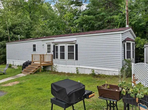 4 Colgate Road, Newmarket, NH 03857