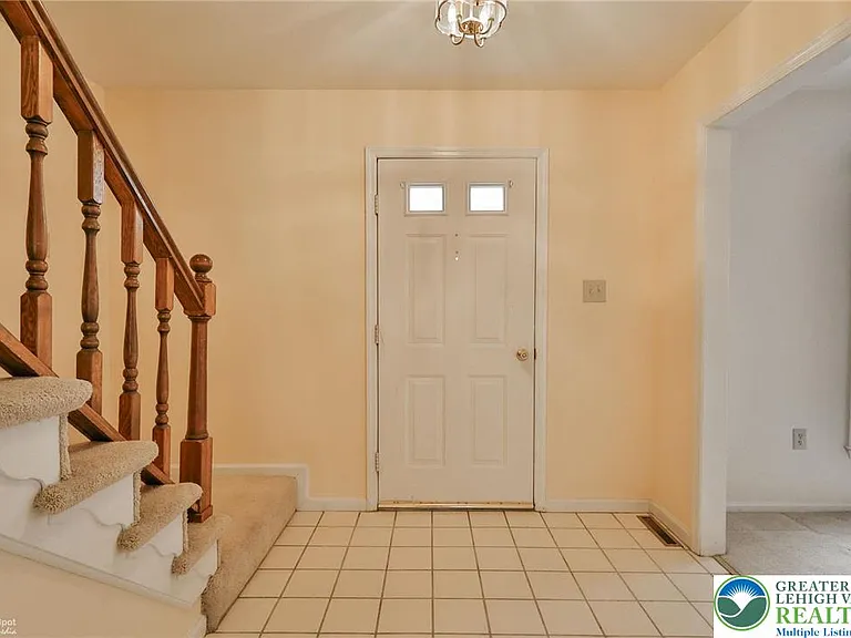 4059 Wedgewood Rd — Photo 4