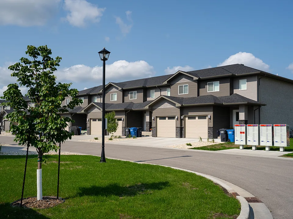 269 Balderstone Rd #10
