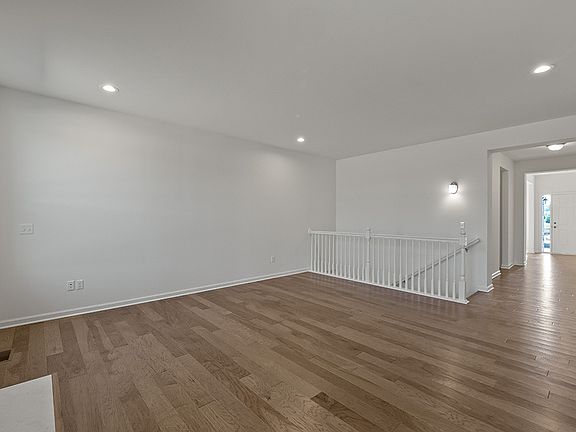 7th image of this home