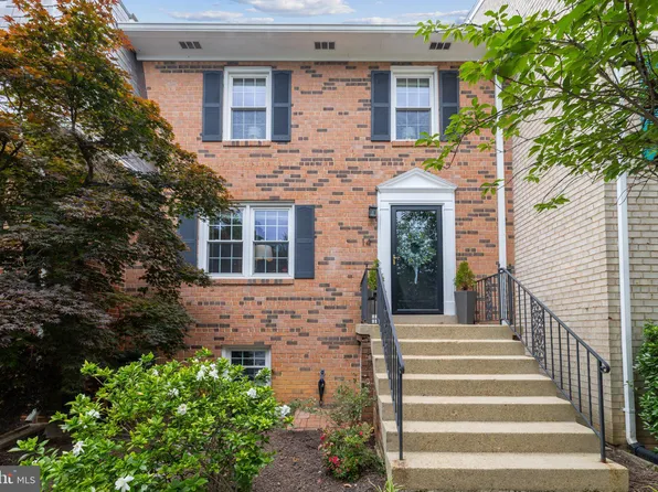 14 S Abingdon St, Arlington, VA 22204