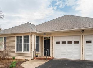 1362 Pantops Cottage Ct, Charlottesville, VA