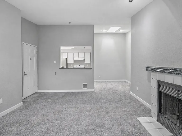 215 100th St SW #D305 — Photo 3