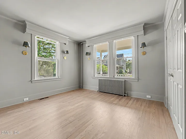 107 Havemeyer Pl — Photo 8