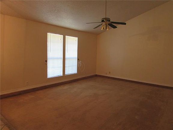 4th image of 4825 Collingwood Dr