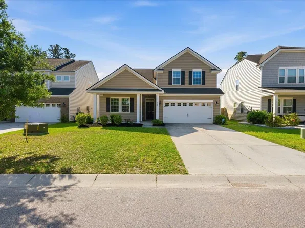 700 Redbud Ln, Summerville, SC 29486