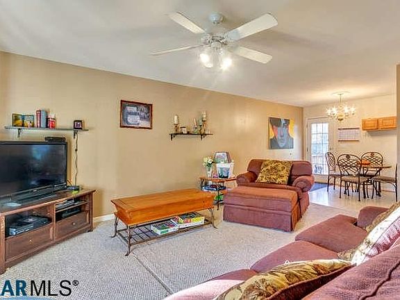 3rd image of 12 Iroquois Way