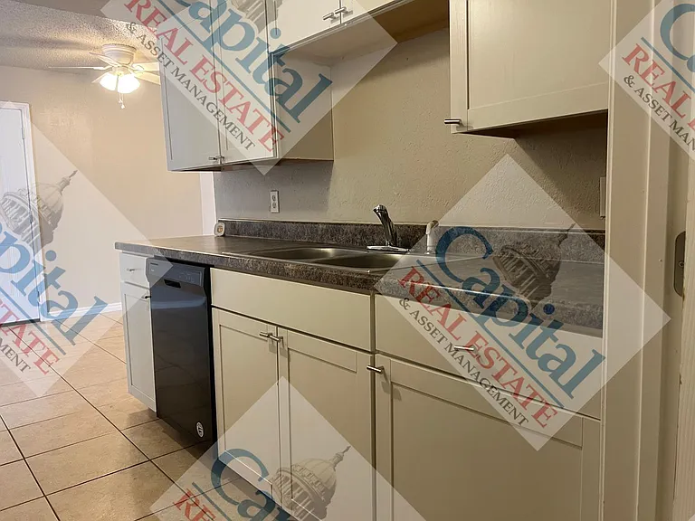 1817 Beaumont Dr — Photo 10