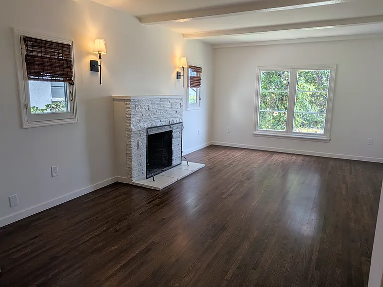 1099 Dolores Dr — Photo 5