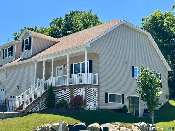 197 Oak Meadow Lane #197, Torrington, CT 06790