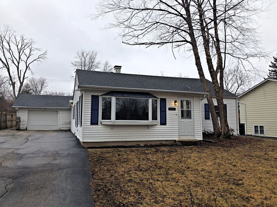 1st image of 18148 W Valley Dr