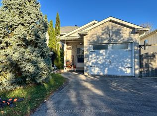 209 Autumn Cres, Welland, ON L3C 7K2