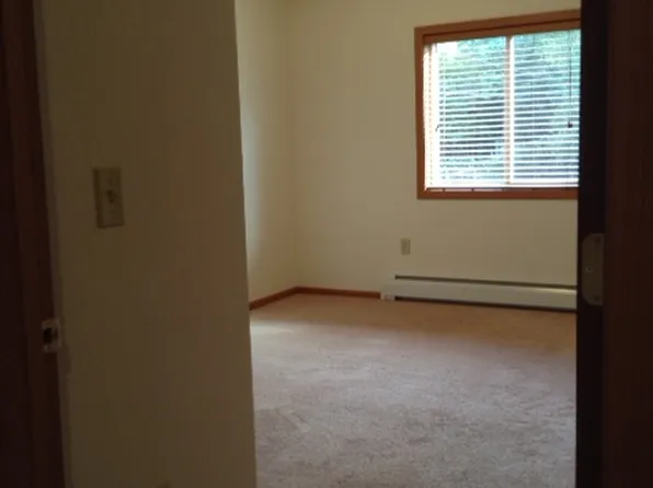 940 Jefferson St #2, Marquette, MI 49855