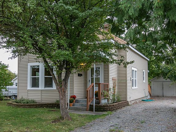 2nd image of 3144 E 32nd Ave