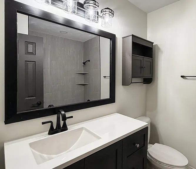 Full Bathroom in Upper Level Hallway Area