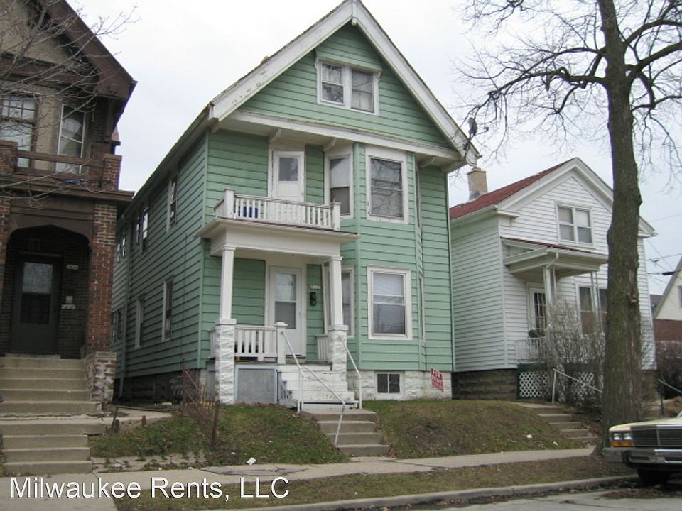 1st image of 2624 N Fratney St #4