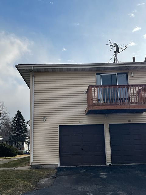 1st image of 6921 Fillmore Dr #1