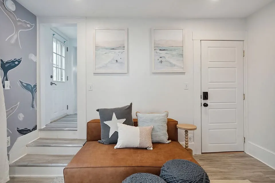 61 Ocean Blvd — Photo 3