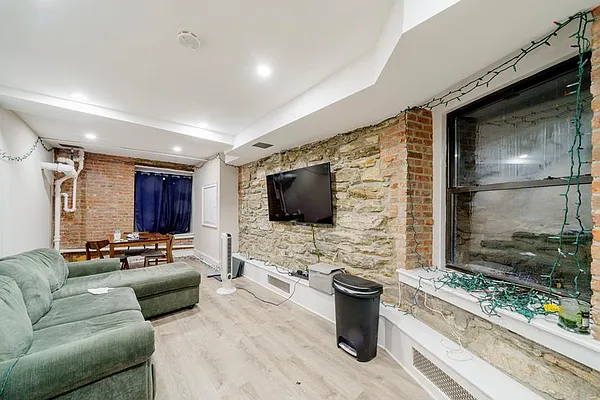 Rented by Douglas Elliman | media 9