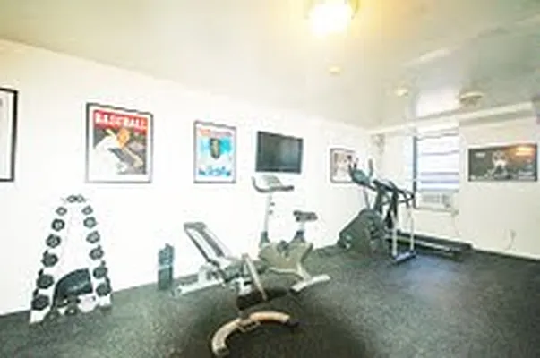 Rented by Link NY Realty | media 104