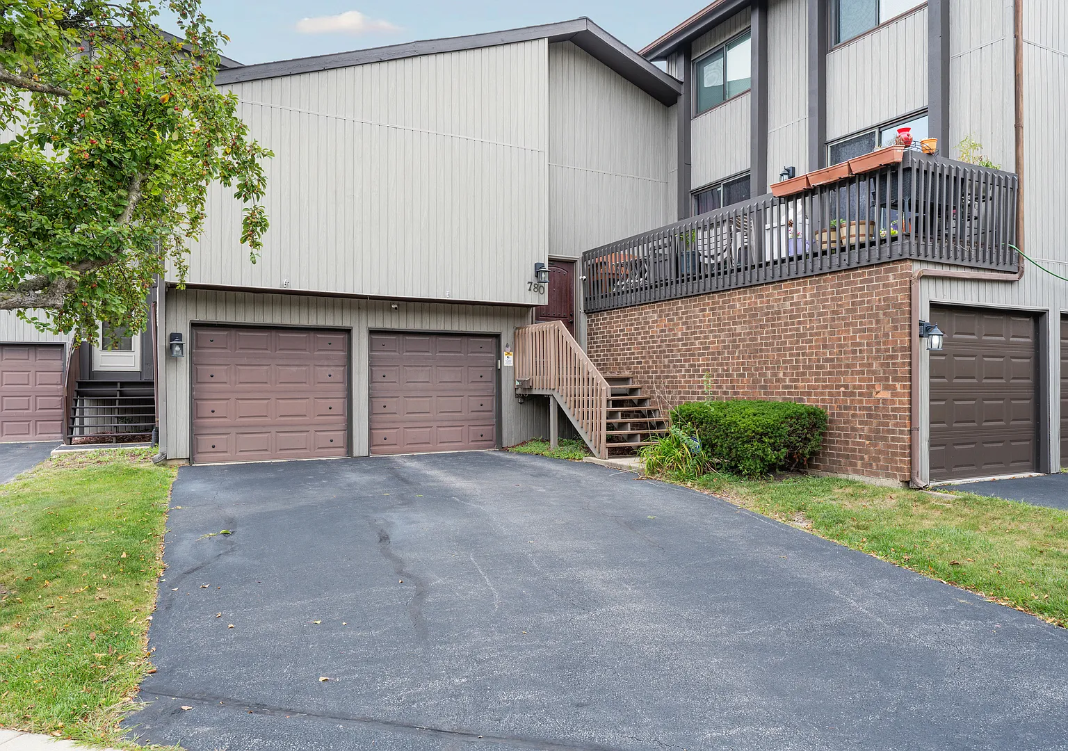 3 bed, 1.5 bath, 1421 sqft, $2,750 — Photo 1