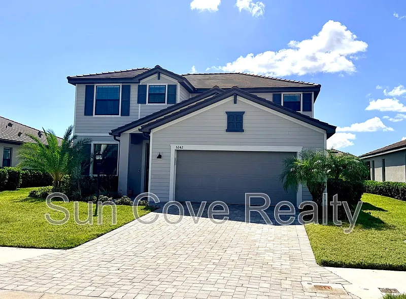 5242 Coral Reef Way