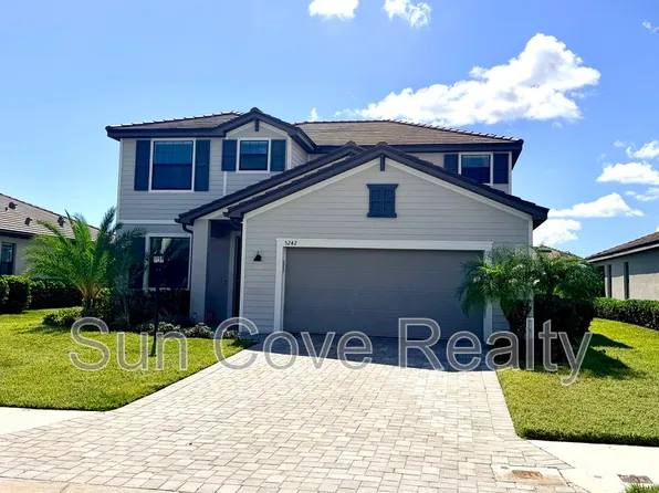 5242 Coral Reef Way, Bradenton, FL 34211