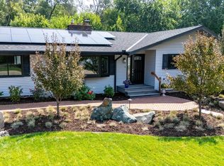 1304 McKnight Rd S, Maplewood, MN 55119