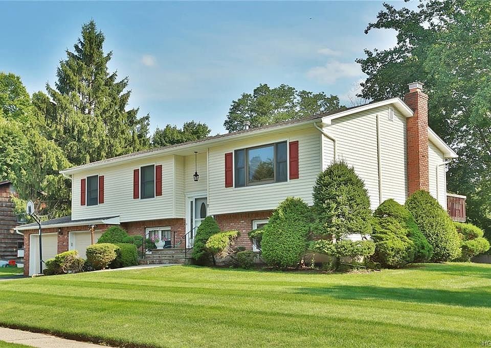 2nd image of 7 Sterling Pl