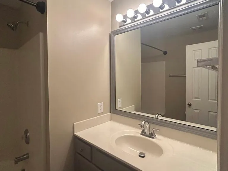 8432 Central Dr — Photo 10
