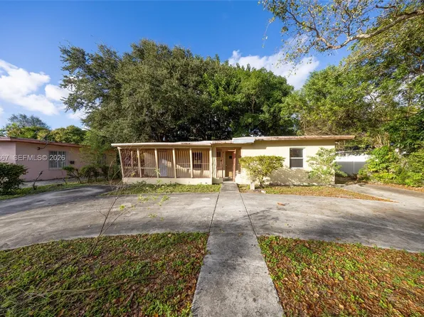 763 NE 140th St, North Miami, FL 33161