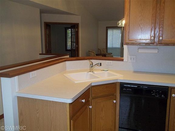 5th image of 168 Bridgewood Dr