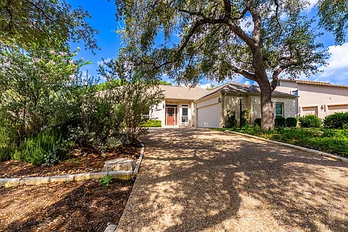 1411 Lakeway Dr Photo 1
