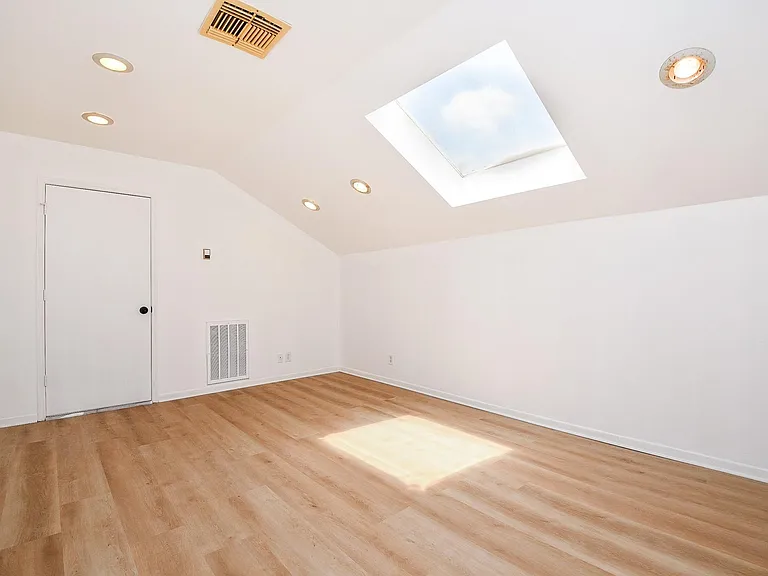 11907 Pepperdine Ln — Photo 15