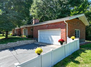 85 Sunset Ave, Plainville, CT 06062