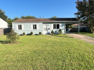 3033 Cobblestone Dr, Virginia Beach, VA 23452