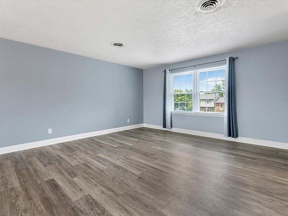 5th image of 5423 Ridgeview Waye