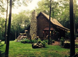 N852 Franklin Rd, Oconomowoc, WI 53066