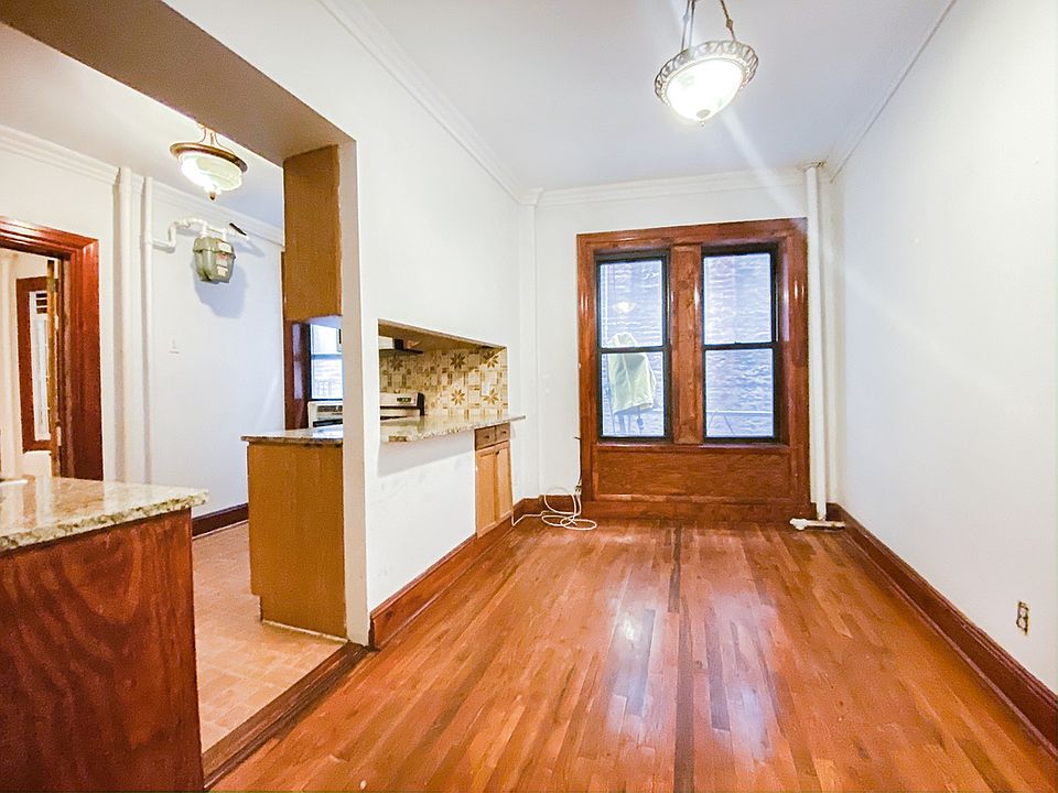 1st image of 111 Greenwich Ave #2B