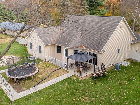 3rd image of 54489 County Road 1