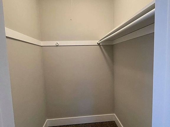 5th image of 2324 Glenwood Ave #B2