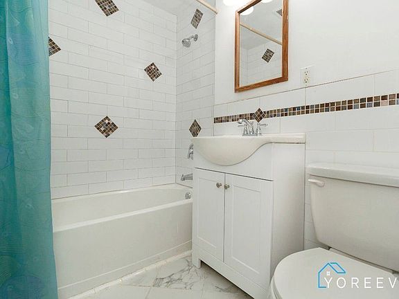 4th image of 765 Saint Anns Ave APT C