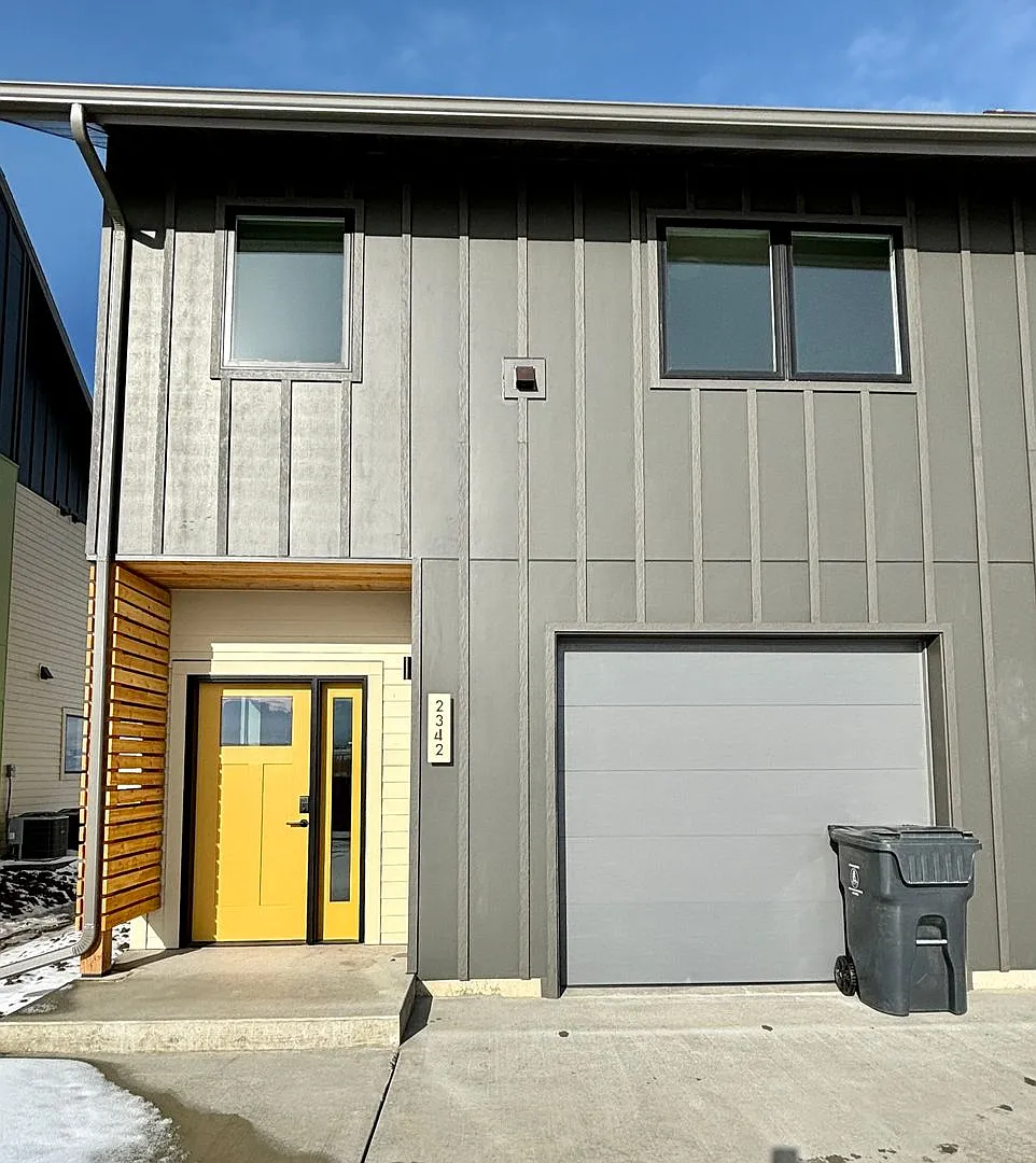 2342-46 Shorthorn Ave. - Burnham Ranch Building 3 — Photo 1
