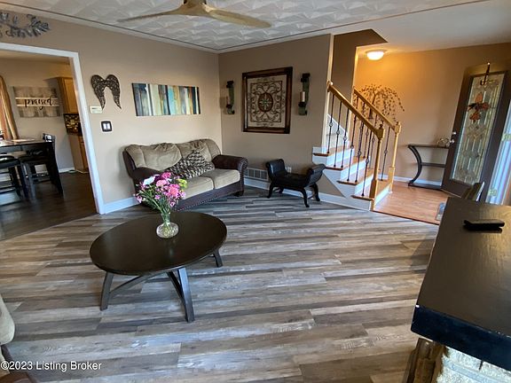 3rd image of 13007 Mills Edge Ct