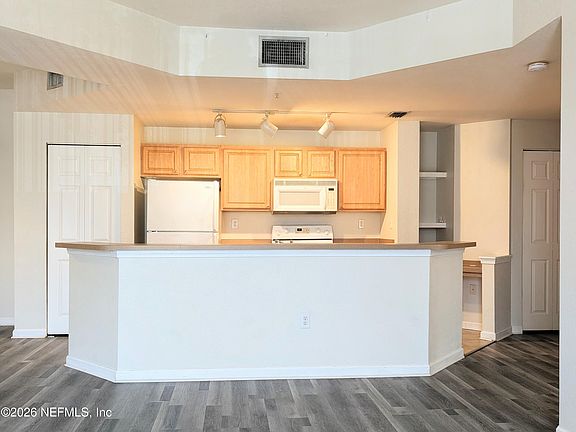 3rd image of 415 S Villa San Marco Dr Unit 305