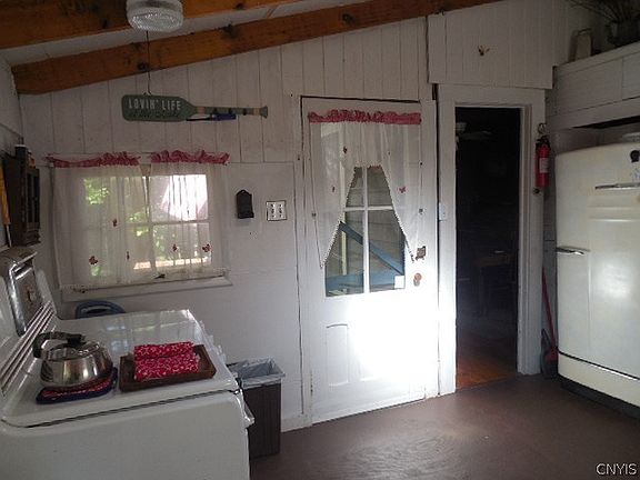 5th image of 14525 Hermitage Loop Rd