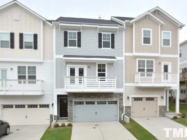 1108 Finch Ct, Apex, NC 27502