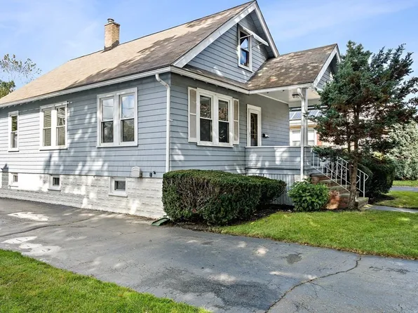 196 Main St, Melrose, MA 02176